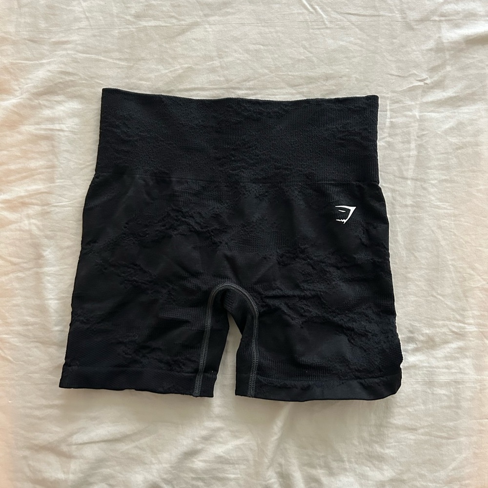 Gymshark Shorts Biker Black Invisible Camo